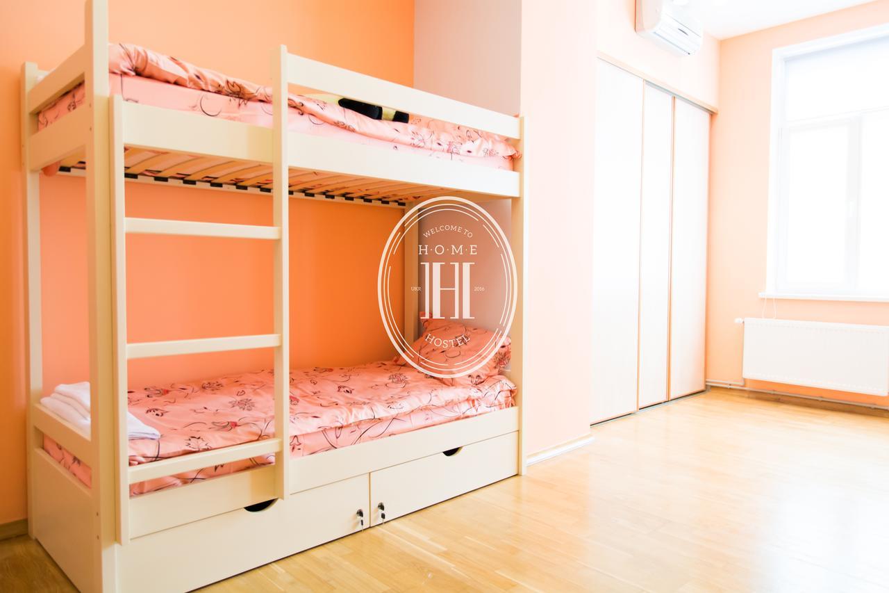 Hostel Home Kiev Bagian luar foto
